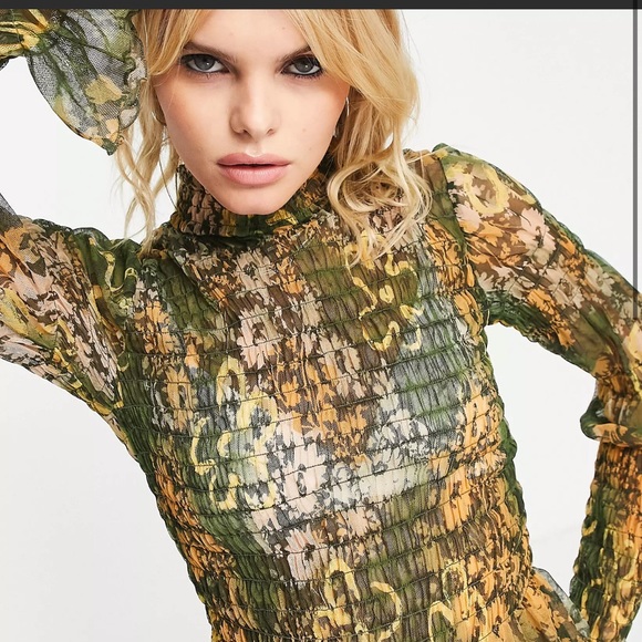 Bell Sleeve Mesh Top fits XS-M - Picture 2 of 4